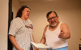Edi y Rudy batallan con la estupidez