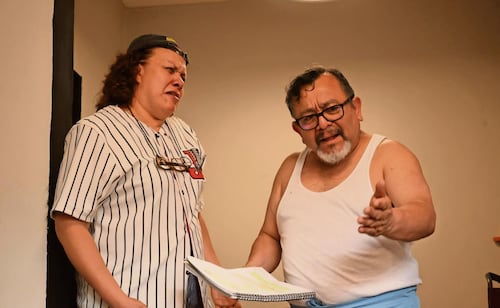 Edi y Rudy batallan con la estupidez