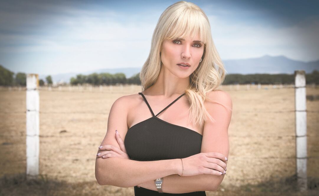 La actriz interpreta a una mujer que se relaciona con dos hombres al mismo tiempo y nunca se plantea trabajar. Foto: TELEVISA