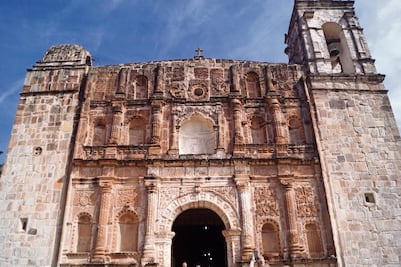  Rehabilitarán  220 edificios históricos afectados