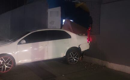 Detienen a hombre que intentaba darse a la fuga; luego de impactar contra una escuela en la alcaldía Benito Juárez