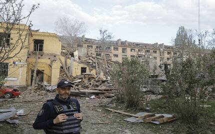 Trump dice que aumentará la presión para poner fin a guerra en Ucrania