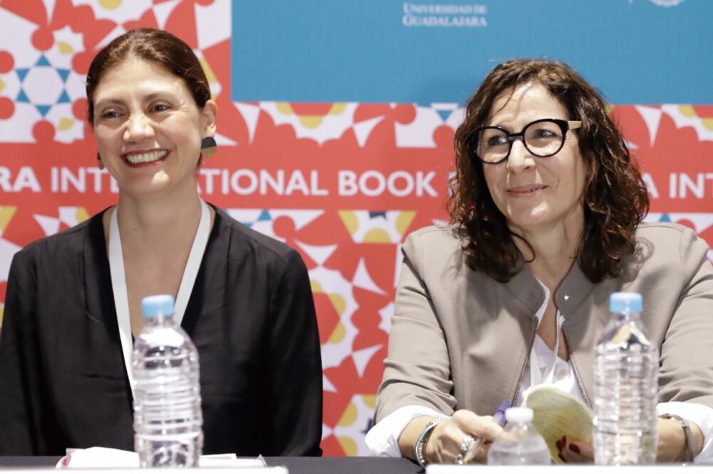 Carolina López, viuda del escritor Roberto Bolaño, en la FIL (JUAN BOITES. EL UNIVERSAL)