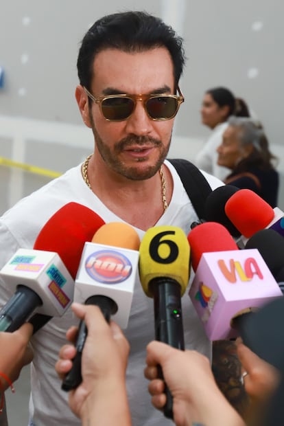 David Zepeda arriba al Aeropuerto Internacional Benito Juárez, el pasado miércoles, 19 de agosto de 2026.
Foto: Clasos
