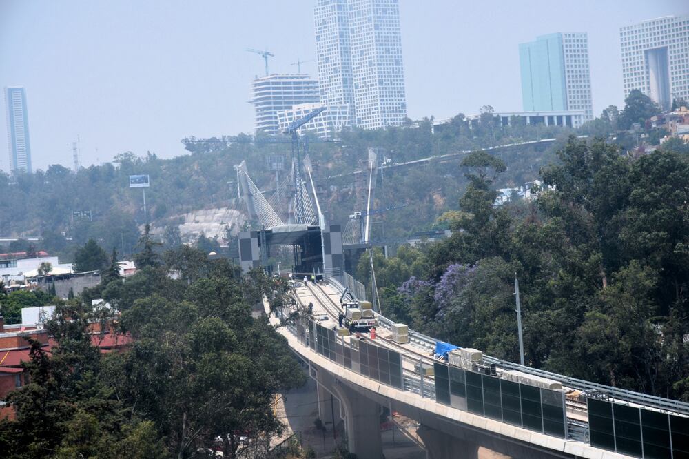 La Secretaría de Infraestructura, Comunicaciones y Transportes (SICT), informó que en mayo próximo concluirá la construcción del Puente Atirantado del Tren "El Insurgente”. (Foto: especial)
