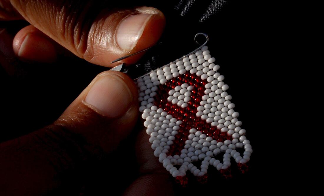 Activista participa en una marcha de concientización sobre el VIH en 2008. Foto: EFE/Jagadeesh Nv