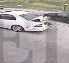 Aparece nuevo video del accidente automovilístico de Caitlyn Jenner