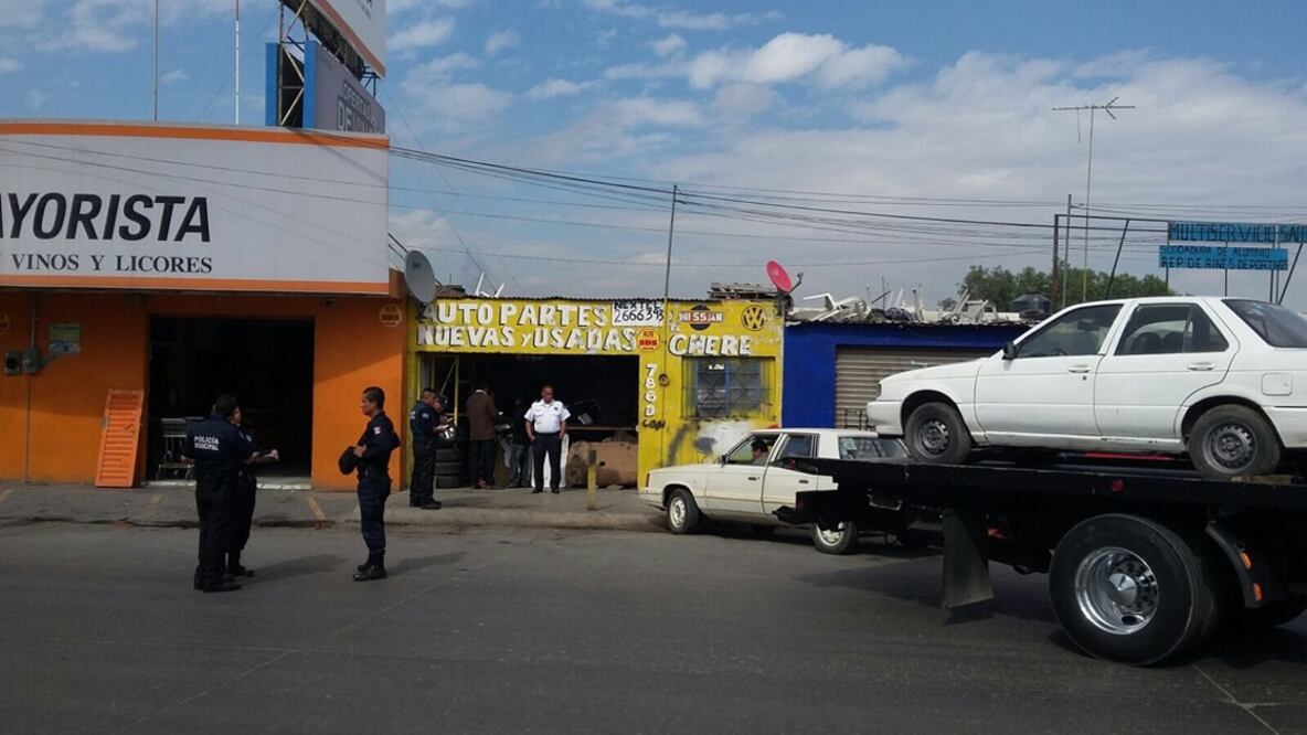 Elementos de Seguridad Pública realizaron revisiones en talleres mecánicos, chatarreras, vahiculos y en terrenos baldíos (Foto: Xóchitl Alvarez)