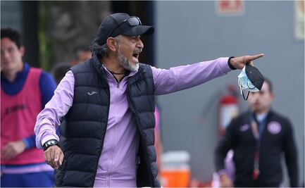 #FueraPotro, el grito de la afición de Cruz Azul en redes para el técnico cementero