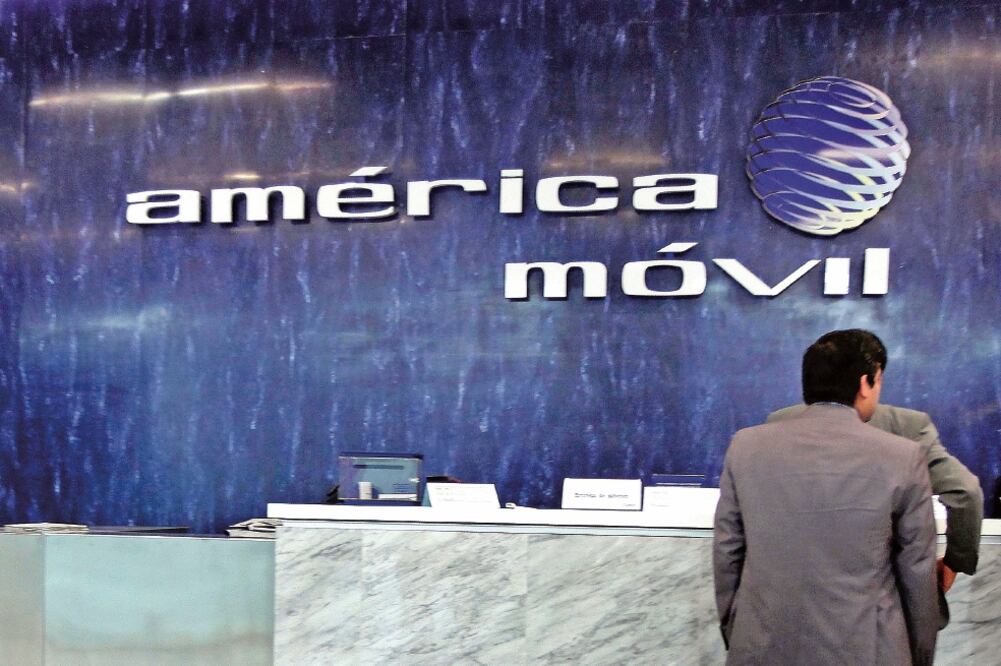 Servicios. A marzo de 2018, Telcel cuenta con 74 millones de usuarios: 13 millones son del servicio de pospago, y el resto en modalidad de prepago (ARCHIVO EL UNIVERSAL)