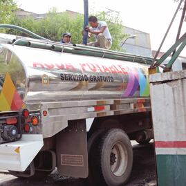 “Tiran el agua a lo desgraciado; la desperdician”