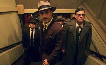 Gael García plays a cop in "Neruda"