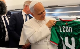 Papa León XIV posa con playera de la Selección Mexicana; envía mensaje de unidad rumbo al Mundial 2026