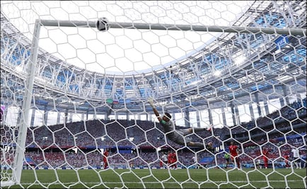 Jesse Lingard  pone el 3-0 para Inglaterra contra Panamá