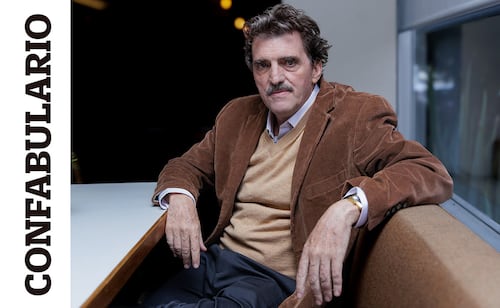 Confabulario; Enrique Serna: Desacralizar la historia