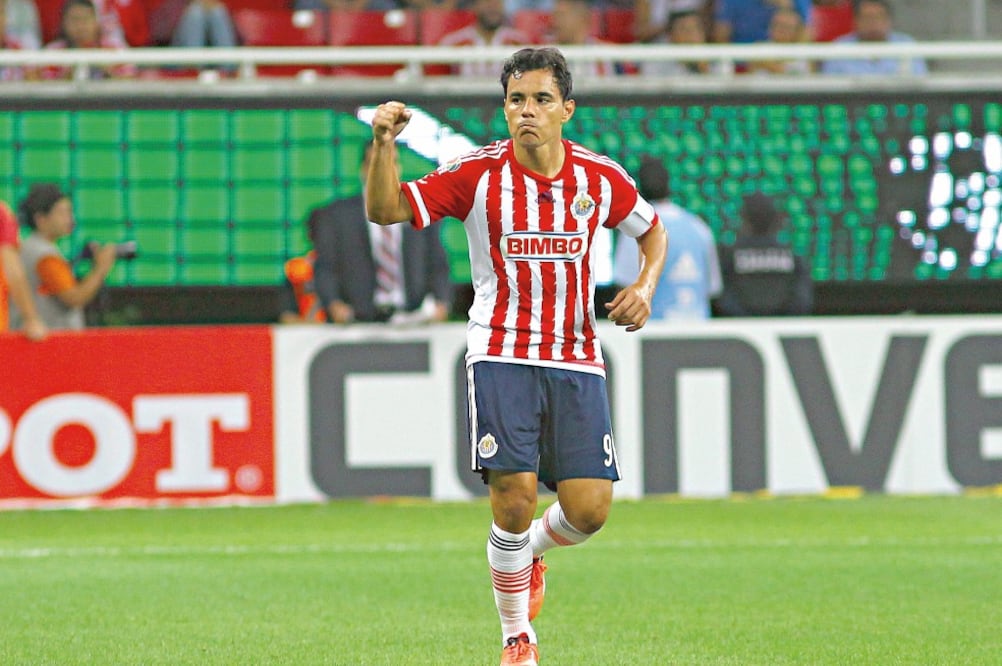 Omar Bravo ahora piensa en ayudar al Guadalajara a salir del bache (JORGE BARAJAS. IMAGO7)
