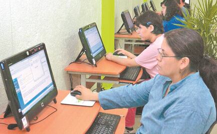 AMLO prevé conectar a 13 millones a internet