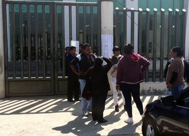 Catean casa de presunta "Degolladora" sin orden, denuncia su madre