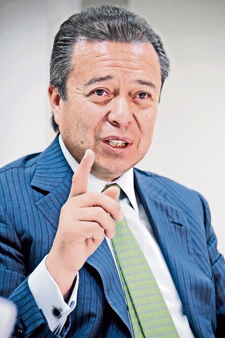 El priísta César Camacho dice que en el extraordinario sólo se tratará el artículo 32, sobre obligaciones para la IP (ARCHIVO EL UNIVERSAL)