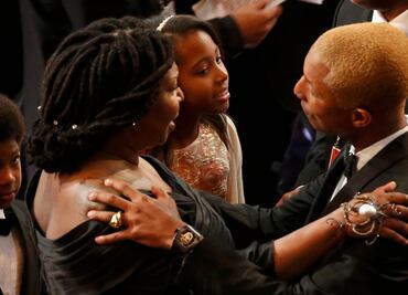 Whoopi Goldberg y Kevin Hart, entre los artistas negros en los Oscar