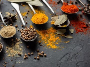 La impopular especia que utiliza la medicina tradicional para reducir el colesterol y bajar el azúcar