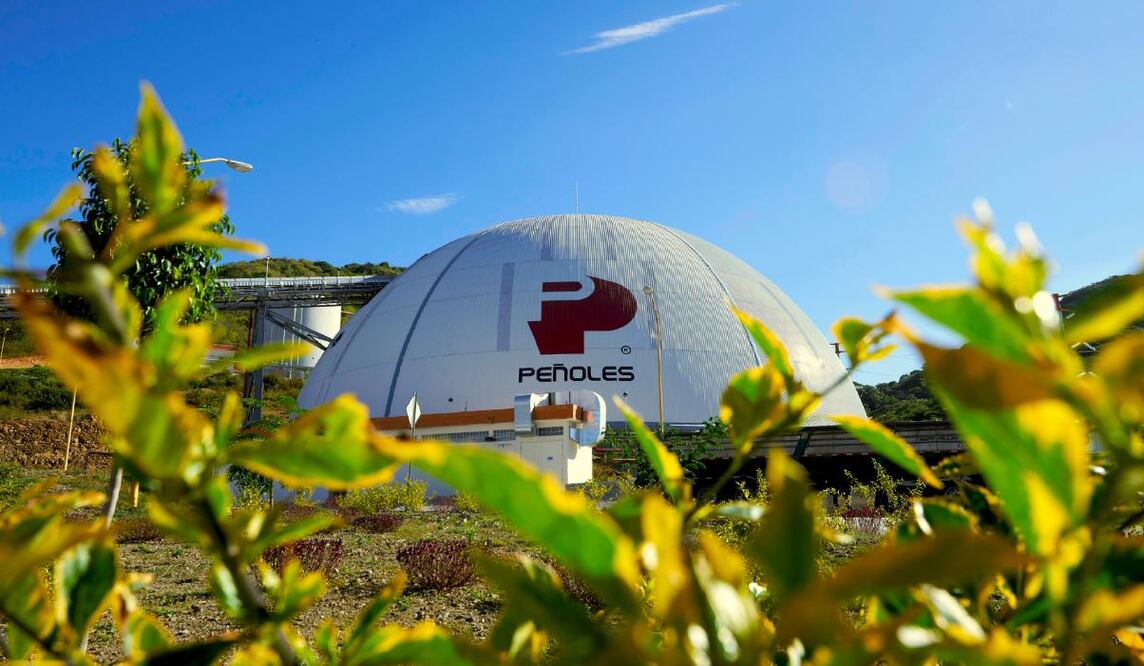 Peñoles precisó que todas sus unidades de negocios continúan sus actividades y no se ha experimentado ninguna intermitencia en sus operaciones, tanto en su sistema principal, como el alternativo y de respaldo. Foto: X @IndPenoles