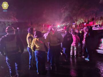 Rescatan a 3 personas extraviadas en paraje de la Magdalena Contreras; se reportan en buen estado