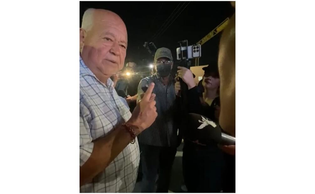 Gobernador de Baja California Sur, Víctor Castro Cosío, se molesta y lanza señalamientos a integrantes de colectivos de búsqueda de desaparecidos. Foto: Especial