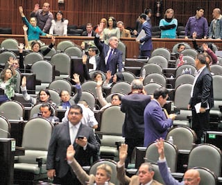 Diputados reviven legalización de los autos chocolate
