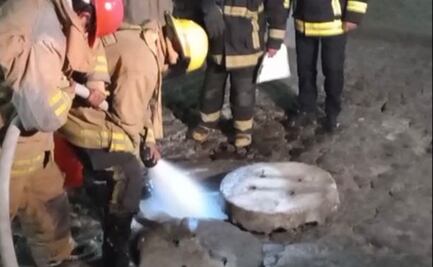 Pobladores en Tepeapulco no pueden regresar a sus hogares por filtración de combustible en agua potable