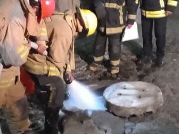 Pobladores en Tepeapulco no pueden regresar a sus hogares por filtración de combustible en agua potable