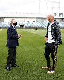 "Tenemos 11 finales por jugar", dice Zinedine Zidane