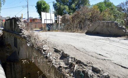 Cierran puente vehicular en Cuautitlán Izcalli