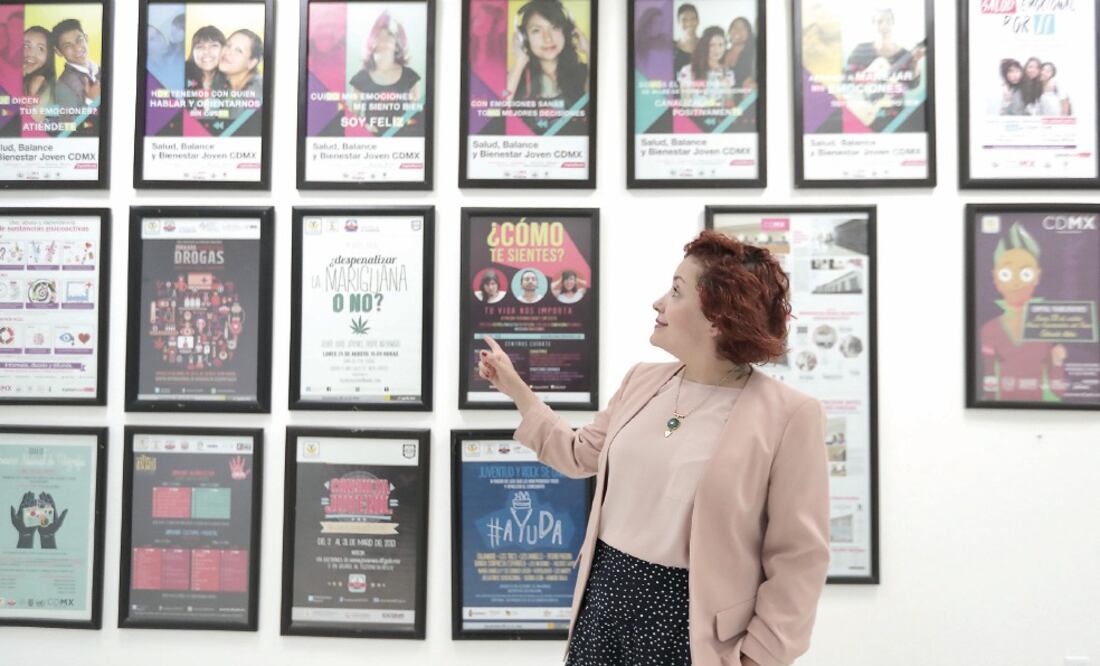 María Fernanda Olvera, titular del Injuve CDMX, dice que al no tratar a tiempo las sensaciones y pensamientos negativos pueden orillar a intentos de suicidio (ALEJANDRO ACOSTA. EL UNIVERSAL)