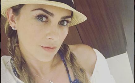 Aracely Arámbula luce bronceado en bikini 