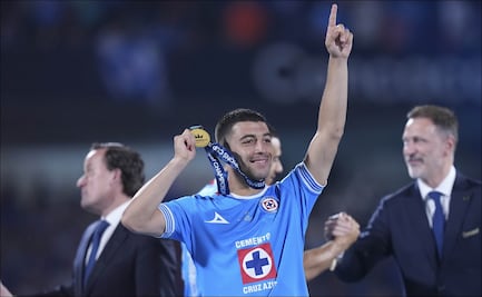 Erik Lira es seguido de cerca por el Sevilla 