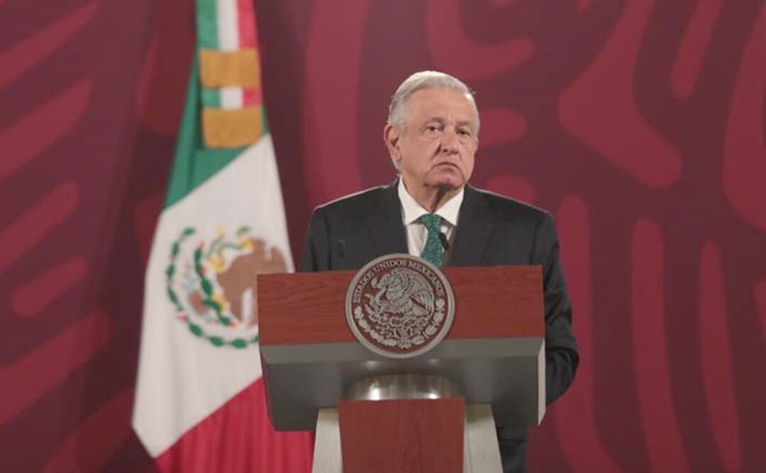 El presidente López Obrador aseguró que tiene información que el Poder Judicial no podrá detener el proceso de compra venta del banco, el cual afirmó está avanzando y “va bien, bien”. Foto: Ernesto Álvarez/ EL UNIVERSAL
