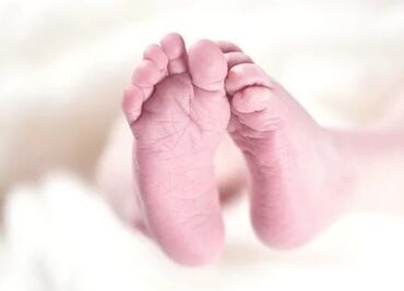 Dan 16 años de cárcel a padres de recién nacida que murió de hambre en Guadalajara