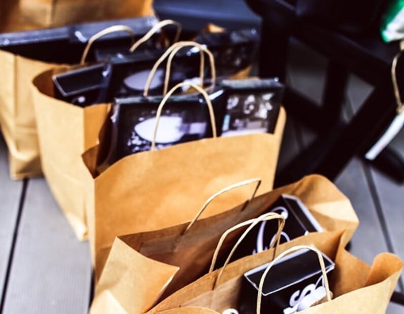 ¿Los paquetes de ropa enviados desde China pueden tener coronavirus?