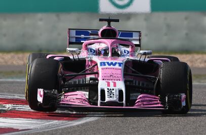 Checo Pérez sigue sin sumar puntos en la Fórmula 1