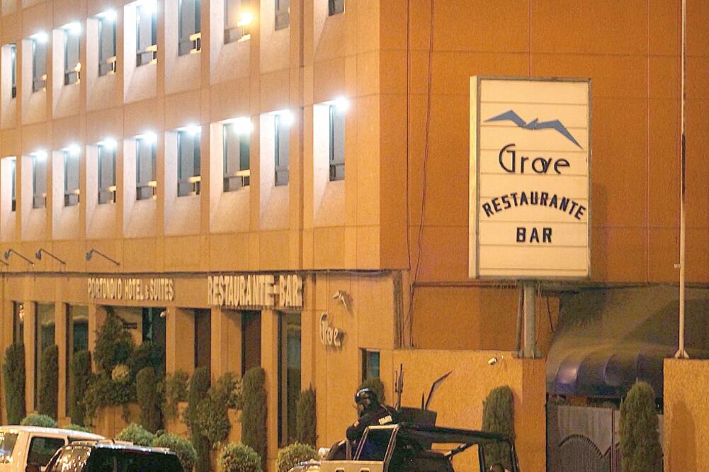 La semana pasada, la muerte de una mujer en un hotel de Benito Juárez provocó movilización policiaca (ARCHIVO EL UNIVERSAL)