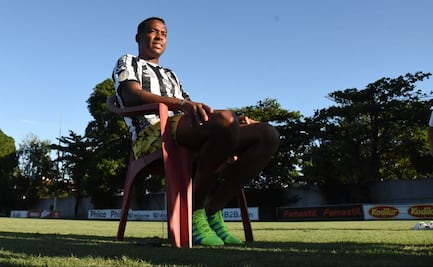 Revelan diálogos que sirvieron para condenar a Robinho por violencia sexual