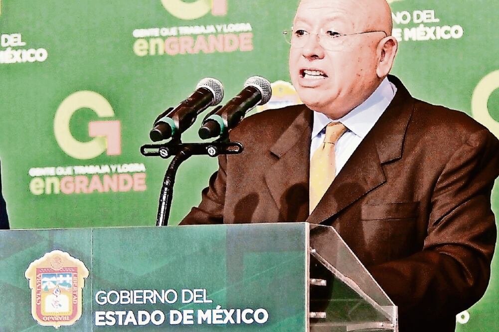 Isidro Pastor Medrano compareció ante las comisiones unidas de dictamen con motivo de la Glosa del Quinto Informe de Gobierno (ARCHIVO EL UNIVERSAL)