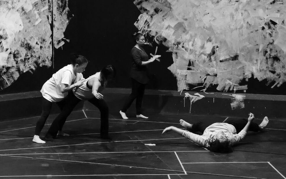 Puesta en escena "Pieza en proceso", dirigida por Myrna Moguel,
Foto: Teatro UNAM, cortesía