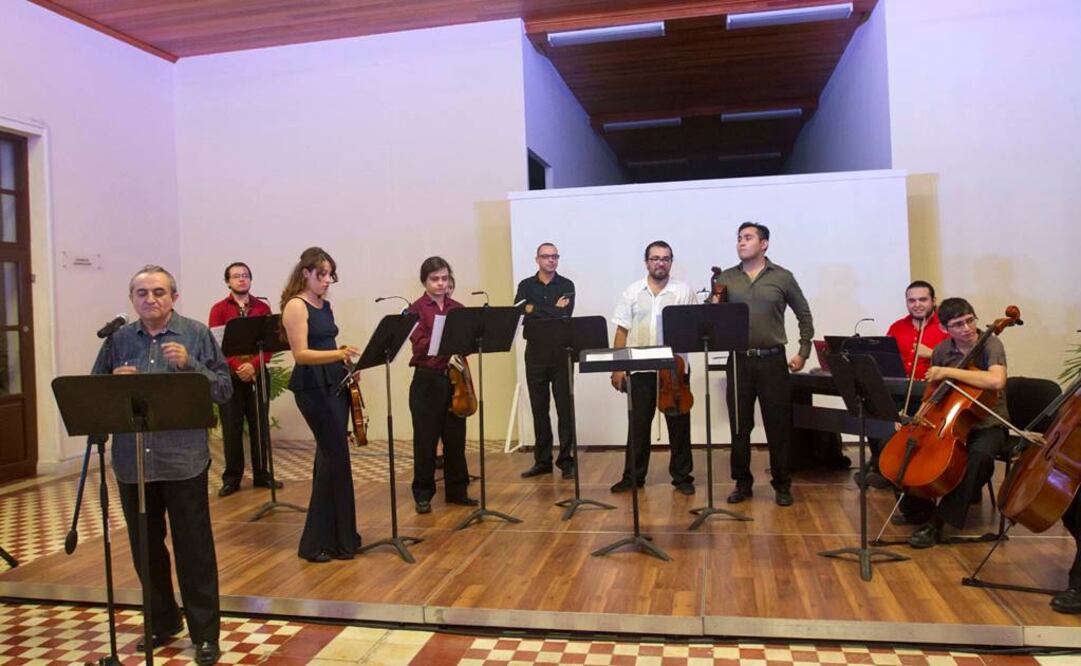El músico y director extranjero, formado en el conservatorio de Moscú, radica desde hace ya un tiempo en Mérida. (FOTO: Notimex)