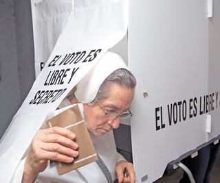 Partidos suscriben compromiso de paridad