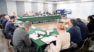 CAMe reinicia debate del efecto de la congestión por autos en la salud