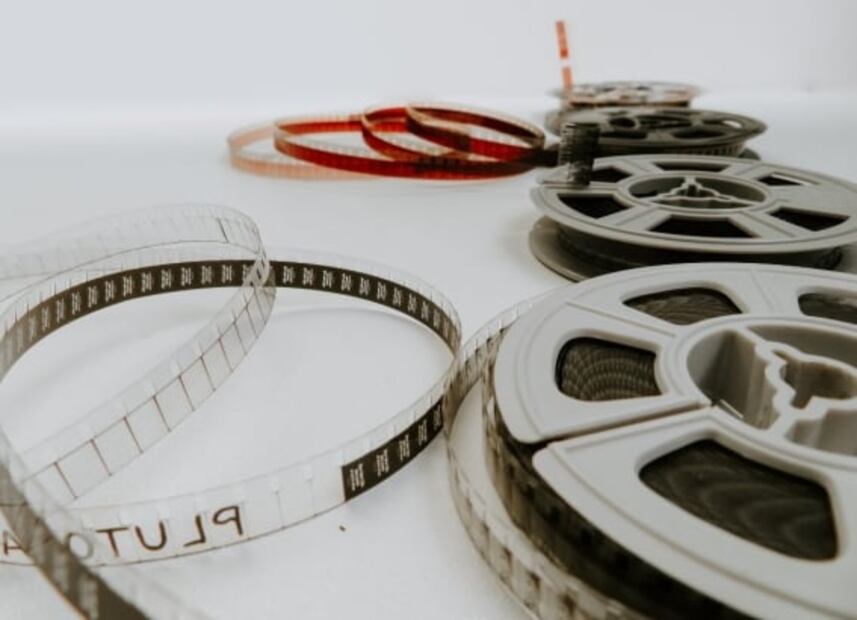 Pasa una noche viendo películas de terror en un bosque de CDMX