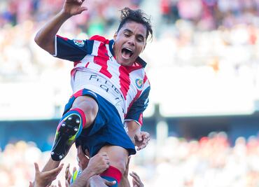 Omar Bravo pondrá fin a su carrera