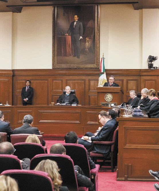 A la Suprema Corte de Justicia acudió el senador Germán Martínez Cázares para impugnar la ampliación del gobierno de Baja California. ARCHIVO EL UNIVERSAL